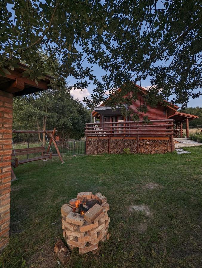 Cabana Nyiko Cu Ciubar Lupeni  Exterior foto